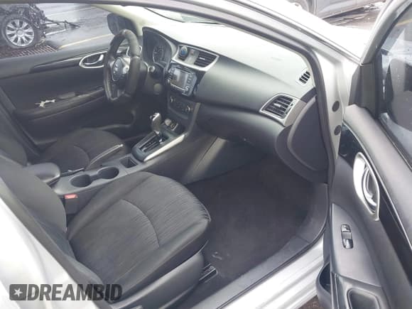 ✅ 2017 Nissan Sentra SL • VIN: 3N1AB7AP3HY323823 • Lot: 42994856. Listed on IAAI with 164,031 mi. Free auction sales archive from the USA and detailed vehicle history report at DreamBid. Image 5.