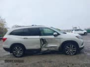 ✅ 2016 Honda Pilot Touring • VIN: 5FNYF6H98GB043729 • Lot: 43644772. Listed on IAAI with Not provided. Free auction sales archive from the USA and detailed vehicle history report at DreamBid. Image 14.