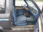 ✅ 1988 Ford Bronco • VIN: 1FMCU14T2JUE07092 • Lot: 42368100. Listed on IAAI with 157,254 mi. Free auction sales archive from the USA and detailed vehicle history report at DreamBid. Image 5.