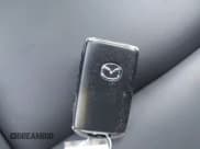 ✅ 2023 Mazda 3 S Select • VIN: 3MZBPABM6PM373381 • Lot: 41938908. Wystawiony na IAAI z przebiegiem 10 345 mil. Bezpłatny archiwum sprzedaży aukcyjnych z USA i szczegółowy raport historii pojazdu na DreamBid. Zdjęcie 11.