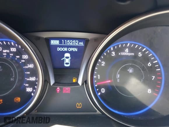 ✅ 2015 Hyundai Genesis Coupe Ultimate • VIN: KMHHU6KJ7FU125042 • Lot: 43406052. Wystawiony na IAAI z przebiegiem 115 252 mil. Bezpłatny archiwum sprzedaży aukcyjnych z USA i szczegółowy raport historii pojazdu na DreamBid. Zdjęcie 7.