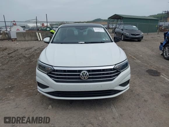 ✅ 2020 Volkswagen Jetta SEL • VIN: 3VWEB7BU3LM073029 • Lot: 42168239. Listed on IAAI with 59,395 mi. Free auction sales archive from the USA and detailed vehicle history report at DreamBid. Image 12.