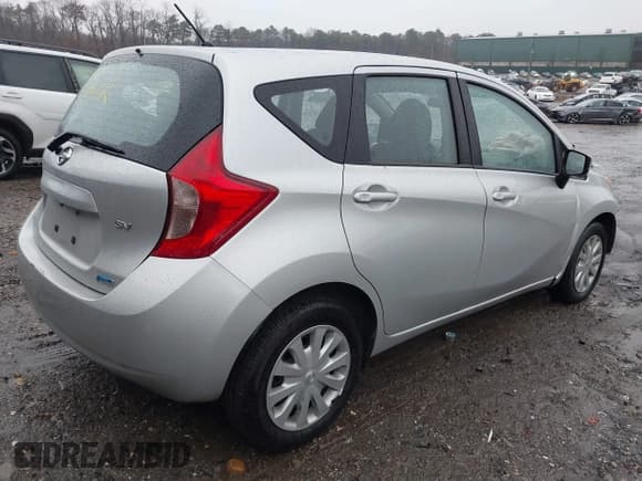✅ 2015 Nissan Note SR • VIN: 3N1CE2CP2FL427424 • Lot: 43814128. Wystawiony na IAAI z przebiegiem 134 041 mil. Bezpłatny archiwum sprzedaży aukcyjnych z USA i szczegółowy raport historii pojazdu na DreamBid. Zdjęcie 4.