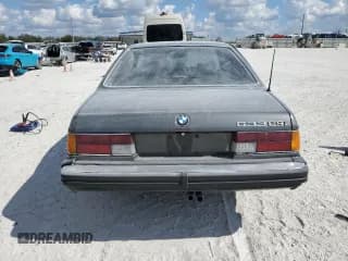 ✅ 1983 BMW 6 Series • VIN: WBAEB7403D6726258 • Lot: 44680455. Wystawiony na Copart z przebiegiem 152 976 mil. Bezpłatny archiwum sprzedaży aukcyjnych z USA i szczegółowy raport historii pojazdu na DreamBid. Zdjęcie 6.