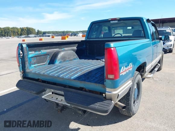 ✅ 1998 Chevrolet Silverado 1500 • VIN: 2GCEK19R6W1195946 • Lot: 43425299. Wystawiony na IAAI z przebiegiem 203 057 mil. Bezpłatny archiwum sprzedaży aukcyjnych z USA i szczegółowy raport historii pojazdu na DreamBid. Zdjęcie 6.