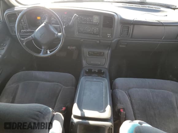 ✅ 2002 Chevrolet Silverado 2500HD LS • VIN: 1GCHK29122E196419 • Lot: 83060584. Wystawiony na Copart z przebiegiem 210 192 mil. Bezpłatny archiwum sprzedaży aukcyjnych z USA i szczegółowy raport historii pojazdu na DreamBid. Zdjęcie 8.