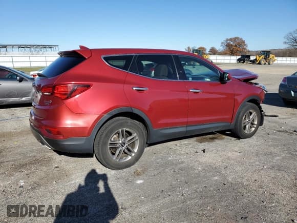 ✅ 2017 Hyundai Santa Fe 2.4L • VIN: 5XYZTDLB9HG441702 • Lot: 92632515. Wystawiony na Copart z przebiegiem 129 334 mil. Bezpłatny archiwum sprzedaży aukcyjnych z USA i szczegółowy raport historii pojazdu na DreamBid. Zdjęcie 3.