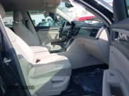 ✅ 2019 Volkswagen Atlas SE • VIN: 1V2WR2CA0KC503124 • Lot: 42737901. Wystawiony na IAAI z przebiegiem 90 270 mil. Bezpłatny archiwum sprzedaży aukcyjnych z USA i szczegółowy raport historii pojazdu na DreamBid. Zdjęcie 5.