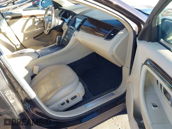 ✅ 2014 Ford Taurus Limited • VIN: 1FAHP2F88EG112833 • Lot: 43890442. Listed on IAAI with 151,894 mi. Free auction sales archive from the USA and detailed vehicle history report at DreamBid. Image 5.