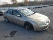 ✅ 2004 Honda Accord EX • VIN: 1HGCM66564A020777 • Лот: 91127215. Опубликован ранее на Copart с пробегом Не указан. Бесплатный доступ к архиву аукционных продаж из США и подробный отчёт об истории автомобиля на DreamBid. Изображение 4.