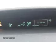 ✅ 2010 Toyota Prius III • VIN: JTDKN3DUXA0082510 • Lot: 43667824. Wystawiony na IAAI z przebiegiem 208 368 mil. Bezpłatny archiwum sprzedaży aukcyjnych z USA i szczegółowy raport historii pojazdu na DreamBid. Zdjęcie 7.