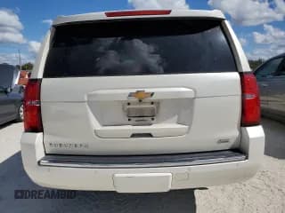 ✅ 2015 Chevrolet Suburban LTZ • VIN: 1GNSKKKC4FR721682 • Lot: 77872354. Wystawiony na Copart z przebiegiem Nie podano. Bezpłatny archiwum sprzedaży aukcyjnych z USA i szczegółowy raport historii pojazdu na DreamBid. Zdjęcie 6.