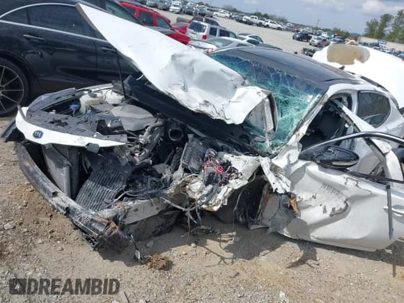 ✅ 2012 Kia Optima EX • VIN: 5XXGN4A61CG015054 • Lot: 41796614. Listed on IAAI with Not provided. Free auction sales archive from the USA and detailed vehicle history report at DreamBid. Image 16.