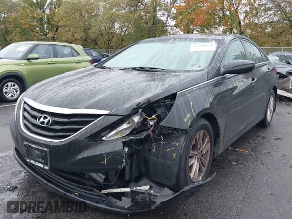 2013 Hyundai Sonata GLS z VIN 5NPEB4AC7DH677684, wystawiony jako IAAI lot #43444694 z przebiegiem 259 213 mil mil oraz . Historia ofert i sprzedaży dostępna na DreamBid. Obrazek 6.