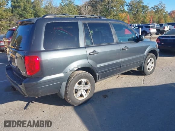 ✅ 2005 Honda Pilot EX-L • VIN: 2HKYF18555H540218 • Lot: 43426587. Listed on IAAI with 199,439 mi. Free auction sales archive from the USA and detailed vehicle history report at DreamBid. Image 2.