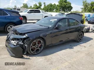 ✅ 2022 Alfa Romeo Giulia Ti • VIN: ZARFAMBN5N7655654 • Lot: 62488095. Wystawiony na Copart z przebiegiem Nie podano. Bezpłatny archiwum sprzedaży aukcyjnych z USA i szczegółowy raport historii pojazdu na DreamBid. Zdjęcie 1.