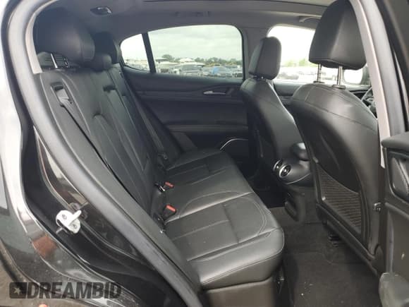 ✅ 2021 Alfa Romeo Stelvio • VIN: ZASPAJAN1M7D00629 • Lot: 54942105. Wystawiony na Copart z przebiegiem 39 852 mil. Bezpłatny archiwum sprzedaży aukcyjnych z USA i szczegółowy raport historii pojazdu na DreamBid. Zdjęcie 10.