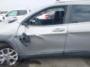 ✅ 2015 Jeep Cherokee Latitude • VIN: 1C4PJLCS8FW584602 • Лот: 43631322. Опубликован ранее на IAAI с пробегом 108 773 миль. Бесплатный доступ к архиву аукционных продаж из США и подробный отчёт об истории автомобиля на DreamBid. Изображение 15.