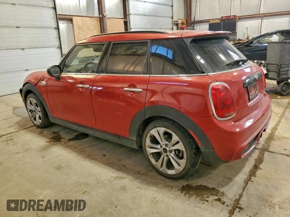 ✅ 2016 MINI Hardtop 4 Door S • VIN: WMWXU3C53G2B67494 • Lot: 93828685. Wystawiony na Copart z przebiegiem 164 944 mil. Bezpłatny archiwum sprzedaży aukcyjnych z USA i szczegółowy raport historii pojazdu na DreamBid. Zdjęcie 2.