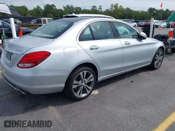 ✅ 2015 Mercedes-Benz C 300 Luxury • VIN: 55SWF4KB8FU005678 • Lot: 43317698. Listed on IAAI with 101,799 mi. Free auction sales archive from the USA and detailed vehicle history report at DreamBid. Image 4.