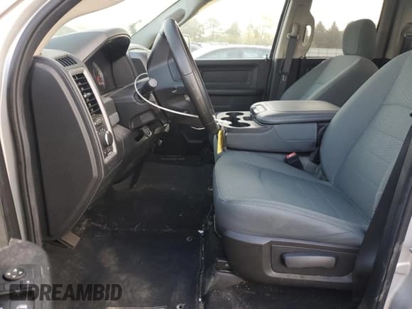 ✅ 2016 Ram 1500 Express • VIN: 1C6RR6FG8GS361678 • Лот: 84959475. Опубликован ранее на Copart с пробегом 53 712 миль. Бесплатный доступ к архиву аукционных продаж из США и подробный отчёт об истории автомобиля на DreamBid. Изображение 7.