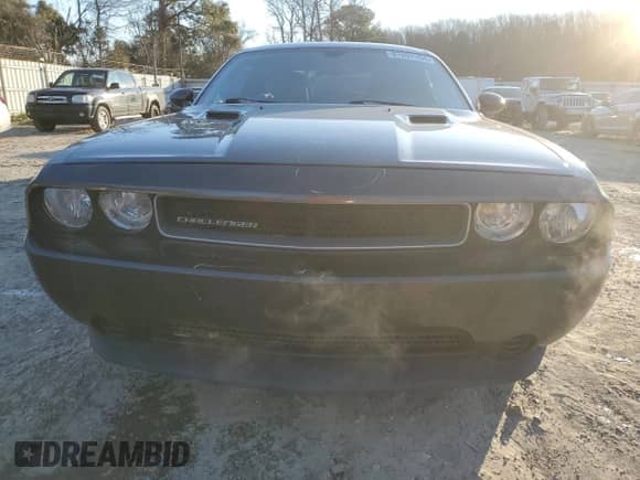 2014 Dodge Challenger SXT 100th Anniversary z VIN 2C3CDYAG9EH256043, wystawiony jako Copart lot #87007204 z przebiegiem 124 748 mil mil oraz Nie do naprawy • Non repairable. Historia ofert i sprzedaży dostępna na DreamBid. Obrazek 5.