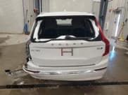 ✅ 2024 Volvo XC90 Ultimate Bright Theme • VIN: YV4062PF9R1234484 • Lot: 65421145. Wystawiony na Copart z przebiegiem 13 799 mil. Bezpłatny archiwum sprzedaży aukcyjnych z USA i szczegółowy raport historii pojazdu na DreamBid. Zdjęcie 6.