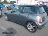 ✅ 2005 MINI Hardtop S • VIN: WMWRE33415TD95403 • Lot: 43348950. Listed on IAAI with 44,224 mi. Free auction sales archive from the USA and detailed vehicle history report at DreamBid. Image 3.