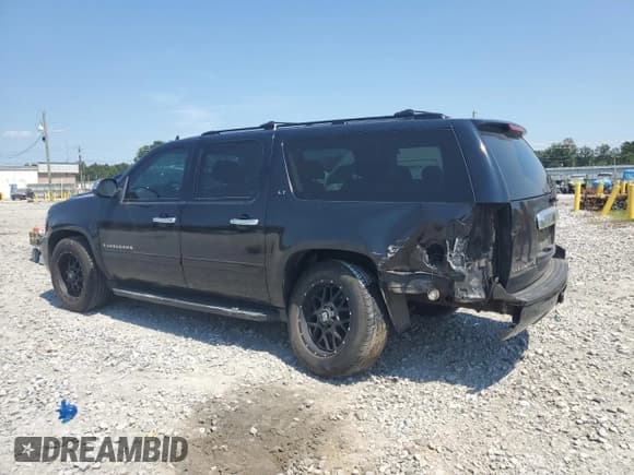 ✅ 2007 Chevrolet Suburban LT • VIN: 3GNFC16077G307421 • Lot: 80148135. Wystawiony na Copart z przebiegiem 289 749 mil. Bezpłatny archiwum sprzedaży aukcyjnych z USA i szczegółowy raport historii pojazdu na DreamBid. Zdjęcie 2.