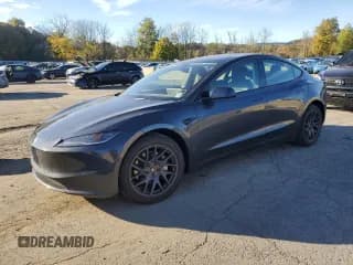 ✅ 2025 Tesla Model 3 Long Range • VIN: 5YJ3E1EB0SF998511 • Lot: 87213685. Wystawiony na Copart z przebiegiem 5 000 mil. Bezpłatny archiwum sprzedaży aukcyjnych z USA i szczegółowy raport historii pojazdu na DreamBid. Zdjęcie 1.