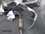 ✅ 2014 Toyota Prius Two • VIN: JTDZN3EU8E3341058 • Лот: 43725999. Опубликован ранее на IAAI с пробегом 123 539 миль. Бесплатный доступ к архиву аукционных продаж из США и подробный отчёт об истории автомобиля на DreamBid. Изображение 18.