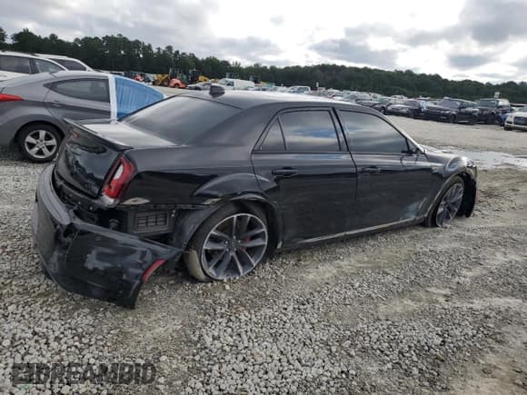 ✅ 2023 Chrysler 300 C • VIN: 2C3CCAPJ0PH501103 • Лот: 67684695. Опубликован ранее на Copart с пробегом 32 633 миль. Бесплатный доступ к архиву аукционных продаж из США и подробный отчёт об истории автомобиля на DreamBid. Изображение 3.