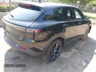 2024 Dodge Hornet GT Plus z VIN ZACNDFAN1R3A13510, wystawiony jako IAAI lot #42434612 z przebiegiem 9 867 mil mil oraz . Historia ofert i sprzedaży dostępna na DreamBid. Obrazek 4.