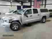 2008 Dodge Dakota SLT с VIN 1D7HE48N28S506012, выставлен на аукционе Copart как лот 63875014 с пробегом 121 562 миль миль и Списание • Salvage title. История ставок и продаж доступна на DreamBid. Изображение 1.