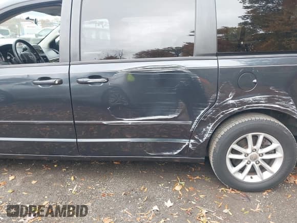 ✅ 2013 Dodge Grand Caravan SXT • VIN: 2C4RDGCG9DR749789 • Lot: 43600602. Wystawiony na IAAI z przebiegiem 112 009 mil. Bezpłatny archiwum sprzedaży aukcyjnych z USA i szczegółowy raport historii pojazdu na DreamBid. Zdjęcie 6.