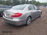 ✅ 2012 Hyundai Genesis 3.8L • VIN: KMHGC4DD5CU194639 • Лот: 43564708. Опубликован ранее на IAAI с пробегом 220 090 миль. Бесплатный доступ к архиву аукционных продаж из США и подробный отчёт об истории автомобиля на DreamBid. Изображение 4.