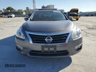 ✅ 2014 Nissan Altima SV • VIN: 1N4AL3AP3EC409310 • Lot: 91375765. Wystawiony na Copart z przebiegiem 122 337 mil. Bezpłatny archiwum sprzedaży aukcyjnych z USA i szczegółowy raport historii pojazdu na DreamBid. Zdjęcie 5.