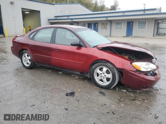 ✅ 2007 Ford Taurus SE • VIN: 1FAFP53UX7A114230 • Lot: 90257085. Wystawiony na Copart z przebiegiem Nie podano. Bezpłatny archiwum sprzedaży aukcyjnych z USA i szczegółowy raport historii pojazdu na DreamBid. Zdjęcie 4.