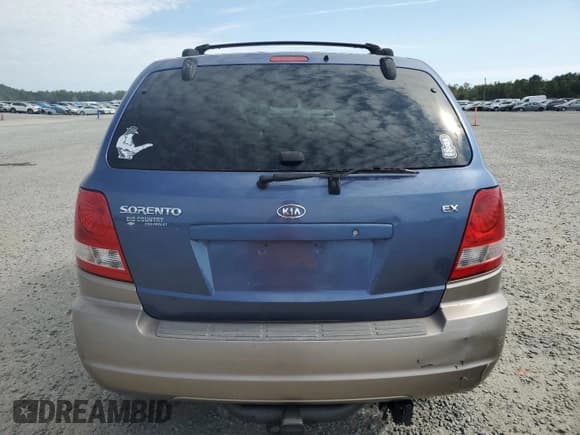 ✅ 2003 Kia Sorento LX • VIN: KNDJD733835040437 • Лот: 75985824. Опубликован ранее на Copart с пробегом 102 791 миль. Бесплатный доступ к архиву аукционных продаж из США и подробный отчёт об истории автомобиля на DreamBid. Изображение 6.