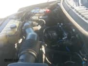 ✅ 2019 Ford F-150 XL • VIN: 1FTEX1EP1KKC64106 • Lot: 42161813. Wystawiony na IAAI z przebiegiem 127 387 mil. Bezpłatny archiwum sprzedaży aukcyjnych z USA i szczegółowy raport historii pojazdu na DreamBid. Zdjęcie 19.