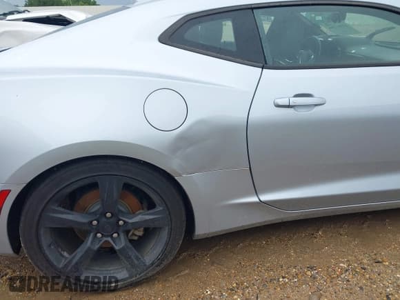 ✅ 2017 Chevrolet Camaro 2LT • VIN: 1G1FD1RS0H0158027 • Лот: 42481204. Опубликован ранее на IAAI с пробегом Не указан. Бесплатный доступ к архиву аукционных продаж из США и подробный отчёт об истории автомобиля на DreamBid. Изображение 6.