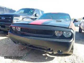 ✅ 2014 Dodge Challenger SXT • VIN: 2C3CDYAG8EH140008 • Lot: 41437068. Wystawiony na IAAI z przebiegiem 157 629 mil. Bezpłatny archiwum sprzedaży aukcyjnych z USA i szczegółowy raport historii pojazdu na DreamBid. Zdjęcie 6.