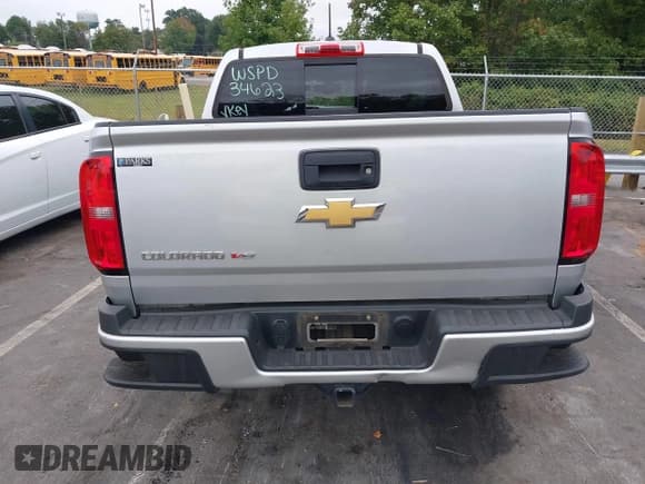 ✅ 2018 Chevrolet Colorado 4WD Z71 • VIN: 1GCGTDEN1J1139485 • Лот: 40330792. Опубликован ранее на IAAI с пробегом 107 078 миль. Бесплатный доступ к архиву аукционных продаж из США и подробный отчёт об истории автомобиля на DreamBid. Изображение 16.