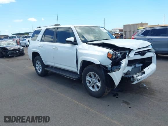 ✅ 2021 Toyota 4Runner SR5 • VIN: JTEMU5JR3M5944752 • Lot: 42174806. Listed on IAAI with 31,838 mi. Free auction sales archive from the USA and detailed vehicle history report at DreamBid. Image 1.