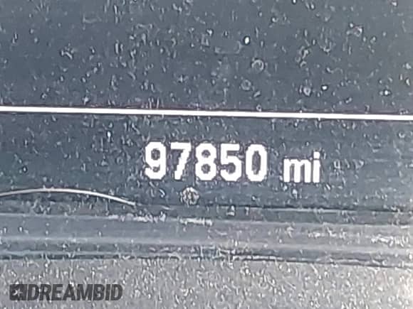 2017 Chevrolet Cruze Premier z VIN 3G1BF6SM0HS589882, wystawiony jako IAAI lot #43099837 z przebiegiem 97 850 mil mil oraz . Historia ofert i sprzedaży dostępna na DreamBid. Obrazek 14.