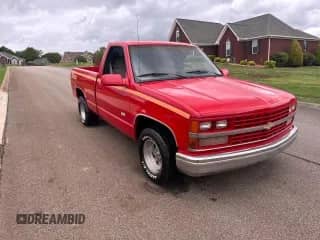 ✅ 1989 Chevrolet Silverado 1500 • VIN: 1GCDC14K0KZ103900 • Lot: 57714105. Wystawiony na Copart z przebiegiem 289 529 mil. Bezpłatny archiwum sprzedaży aukcyjnych z USA i szczegółowy raport historii pojazdu na DreamBid. Zdjęcie 1.