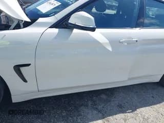 ✅ 2019 BMW 4 Series 440i • VIN: WBA4J5C52KBM65791 • Lot: 43563871. Wystawiony na IAAI z przebiegiem 43 342 mil. Bezpłatny archiwum sprzedaży aukcyjnych z USA i szczegółowy raport historii pojazdu na DreamBid. Zdjęcie 6.