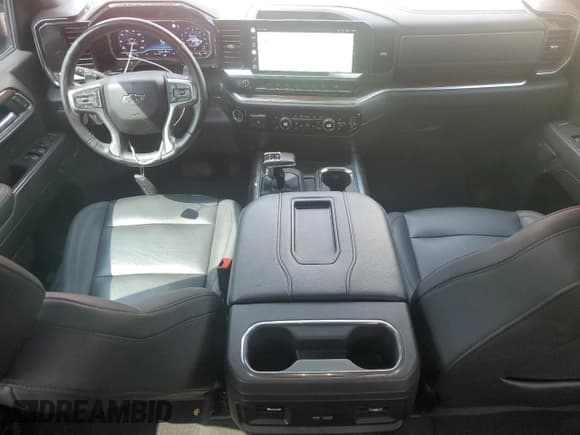 ✅ 2022 Chevrolet Silverado 1500 LT Trail Boss • VIN: 3GCUDFED9NG524318 • Lot: 68218825. Wystawiony na Copart z przebiegiem 43 149 mil. Bezpłatny archiwum sprzedaży aukcyjnych z USA i szczegółowy raport historii pojazdu na DreamBid. Zdjęcie 8.