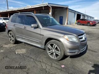✅ 2015 Mercedes-Benz GLK 350 • VIN: WDCGG5HB0FG355421 • Лот: 93356685. Опубликован ранее на Copart с пробегом 129 014 миль. Бесплатный доступ к архиву аукционных продаж из США и подробный отчёт об истории автомобиля на DreamBid. Изображение 4.