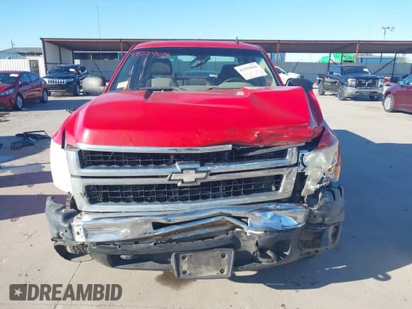 ✅ 2007 Chevrolet Silverado 2500HD 1LT • VIN: 1GCHK23657F549757 • Lot: 43559026. Wystawiony na IAAI z przebiegiem 210 906 mil. Bezpłatny archiwum sprzedaży aukcyjnych z USA i szczegółowy raport historii pojazdu na DreamBid. Zdjęcie 11.